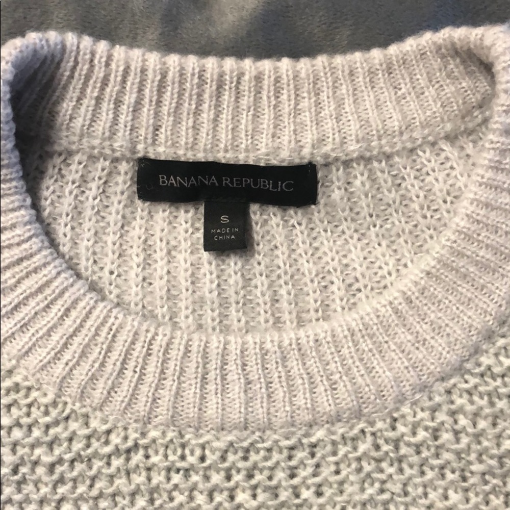 Fun Gray Front Fringe Sweater Banana Republic - Picture 3 of 5